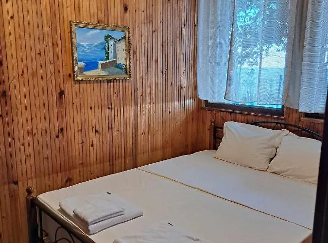 Къмпинг комплекс джулай морнинг *