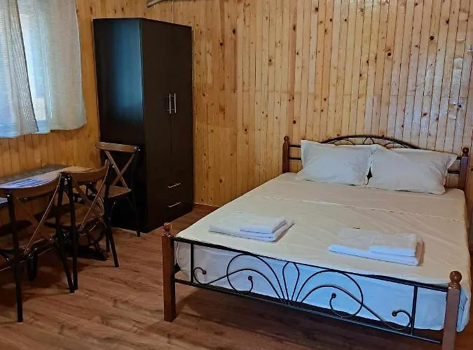 комплекс джулай морнинг Къмпинг Китен