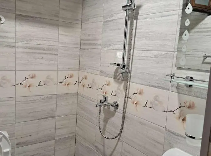 комплекс джулай морнинг Къмпинг *